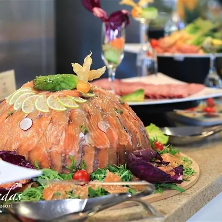 Cascadas Family 4* Sunny Beach