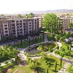 Aparthotel Cascadas Family