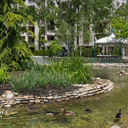 Cascadas Family Apartahotel 4*