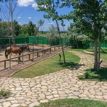 Cascadas Family Aparthotel