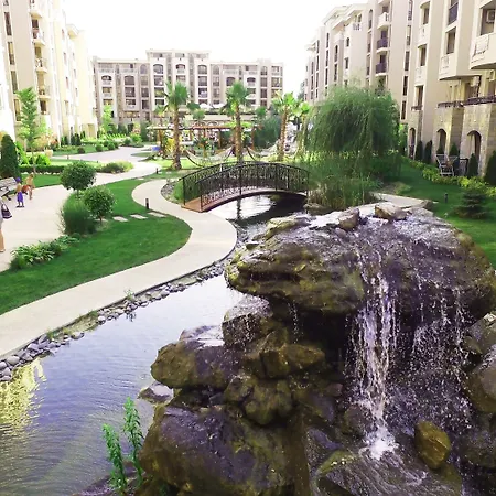 Cascadas Family 4* Napospart