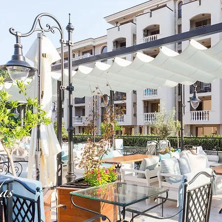 Apart Otel Cascadas Family 4*