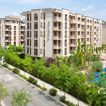Cascadas Family Aparthotel 4*