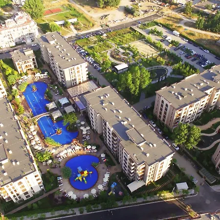 Cascadas Family Aparthotel 4*
