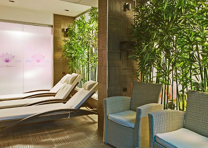 Cascadas Family Apartmanhotel 4*