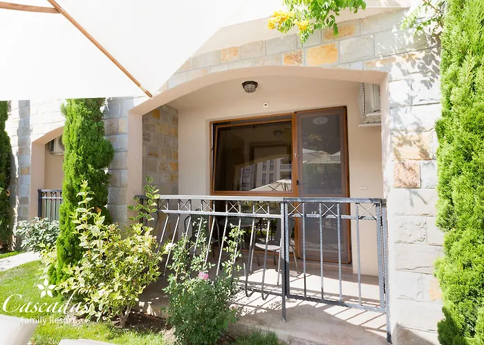 Cascadas Family Apartmanhotel Napospart