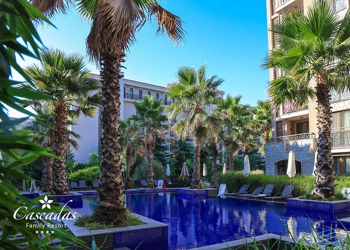 Cascadas Family מלון דירות