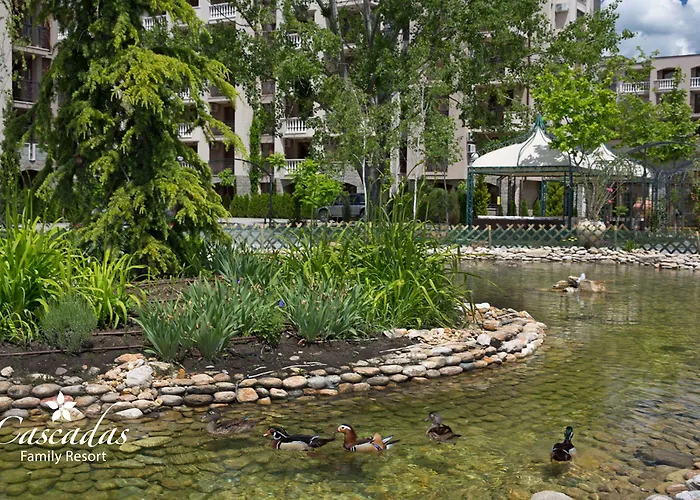 Cascadas Family Resort Aparthotel 4*